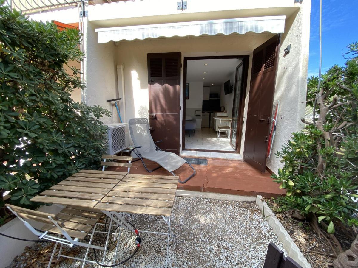 L Annexe Des Sables Villa Hyères Rum bild